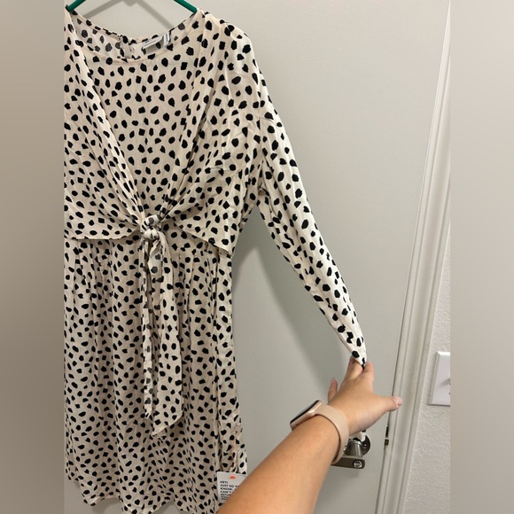 NWT ASOS Cream and Black Polka Dot Long Sleeve Dress Tie in Front - Picture 7 of 11